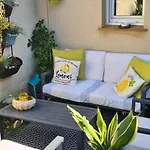 Maison Acacias בית אירוח לה מאנש