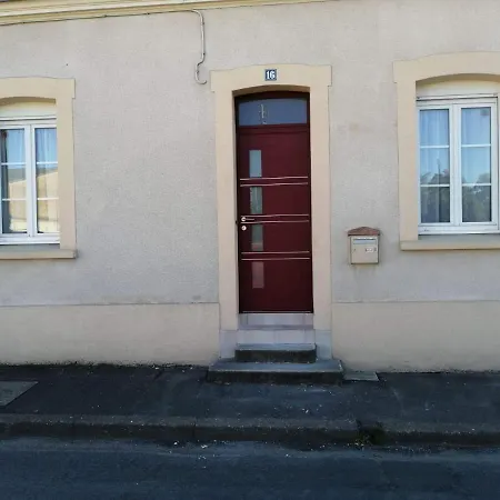 Maison Acacias Homestay Le Mans