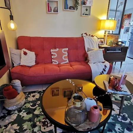 Séjour chez l'habitant Maison Acacias *