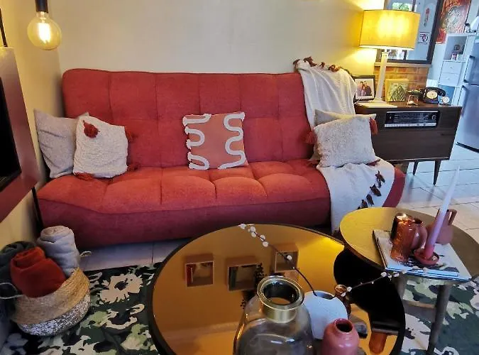 منزل للإقامة Maison Acacias *